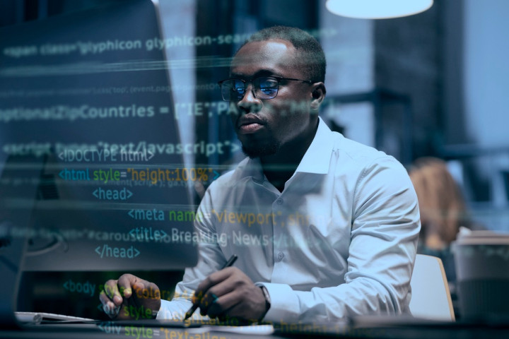 Adkontact Technologies recrute