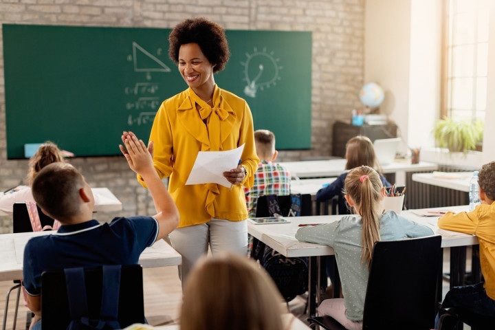 RECRUTEMENT DE PERSONNELS : COMPLEXE SCOLAIRE BILINGUE (CSB) E.M.G.E.