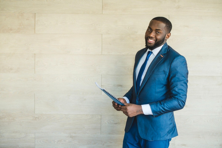 RECRUTEMENT : COMMERCIAL TERRAIN & AGENT DE LIVRAISON (H/F)