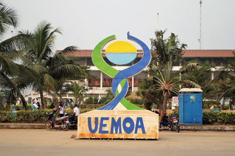 UEMOA recrute