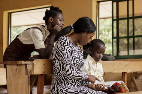 RECRUTEMENT:   ENCADREURS(TRICES) – CRÈCHE & MATERNELLE (H/F)