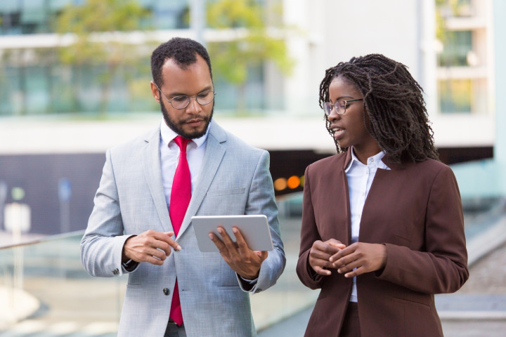 AXE CAPITAL HUMAIN S.A  recrute: Responsable Communication Institutionnelle