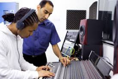 RECRUTEMENT d'un technicien de audiovisuel