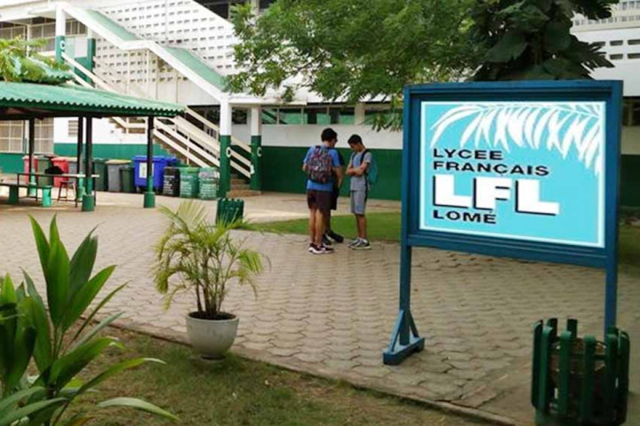 LYCEE FRANÇAIS DE LOME recrute