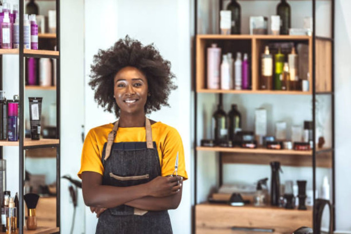 Recrutement : Esthéticien  Qualifié (H/F)