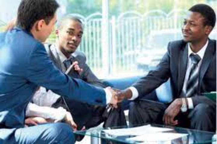 Une Université internationale à Lomé recrute des enseignants (H/F)