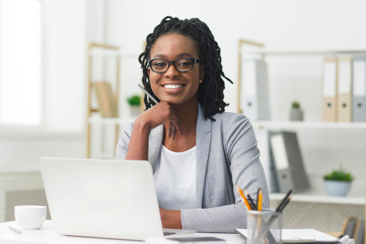 Une société recrute: Responsable commercial et markéting