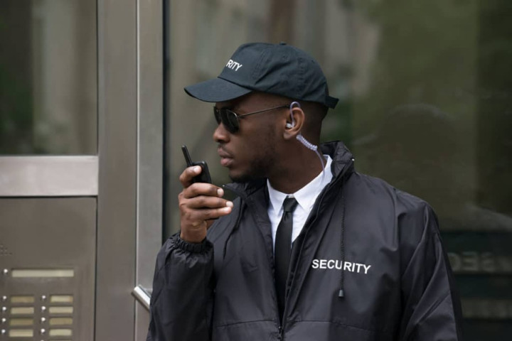 Une société de sécurité privée recrute des agents de sécurité