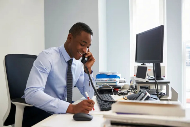  Le Cabinet LUCREATIF  recrute pour (02 postes ) H/F