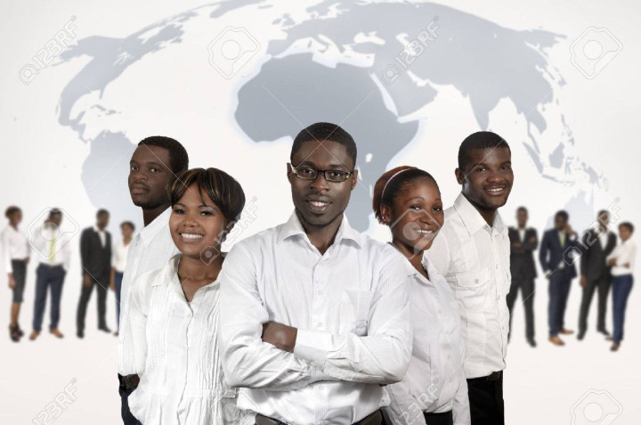 La société CERCIFSARL recrute 25 agents commerciaux