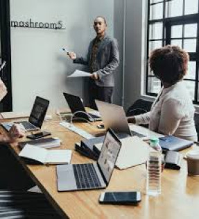 HANDICAP INTERNATIONAL Recrute