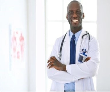Une clinique recrute : Médecin Chef (H/F)