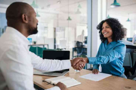 Une agence de voyage recrute un stagiaire assistant commercial