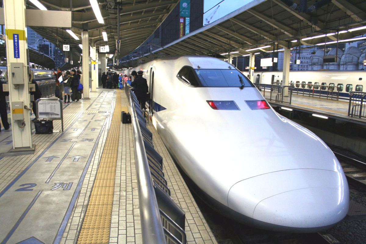 Un train japonais arrive avec 1 minute de retard, une enquête est ouverte